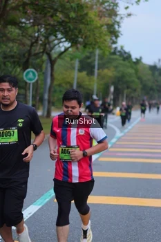 Runner Photo 5666124