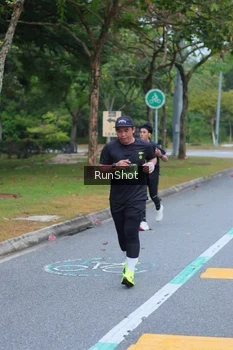 Runner Photo 5666131