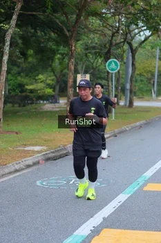 Runner Photo 5666135