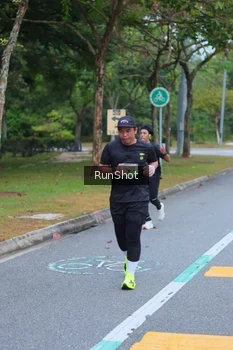Runner Photo 5666136