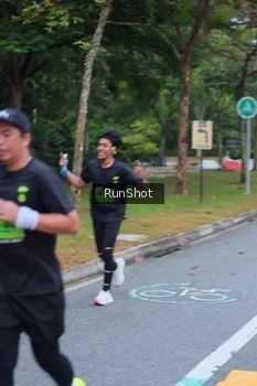 Runner Photo 5666146