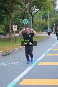 Runner Photo 5666165