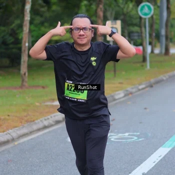 Runner Photo 5666176