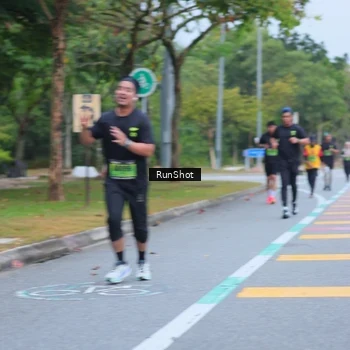 Runner Photo 5666198