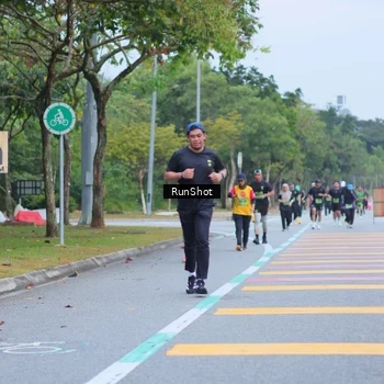 Runner Photo 5666206