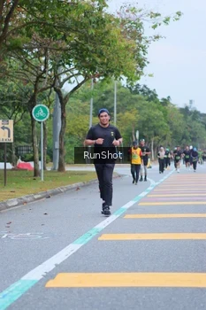 Runner Photo 5666218