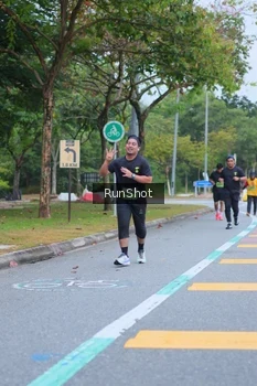 Runner Photo 5666219