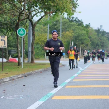 Runner Photo 5666220