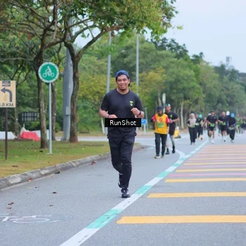 Runner Photo 5666222