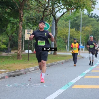 Runner Photo 5666236