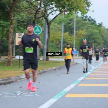 Runner Photo 5666240