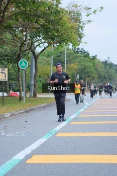 Runner Photo 5666241