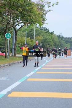 Runner Photo 5666243