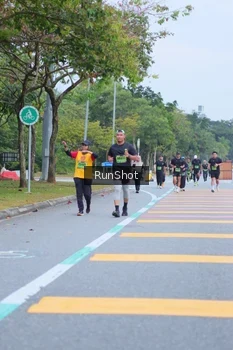 Runner Photo 5666245