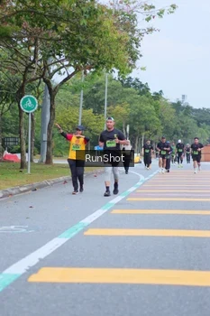 Runner Photo 5666247