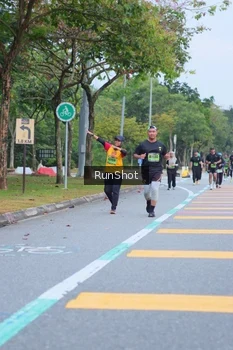 Runner Photo 5666249