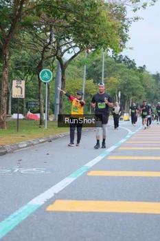 Runner Photo 5666250