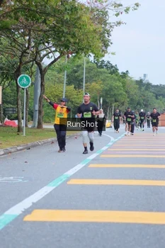 Runner Photo 5666251