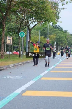 Runner Photo 5666256