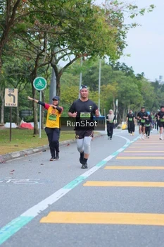 Runner Photo 5666264
