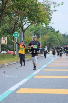 Runner Photo 5666265