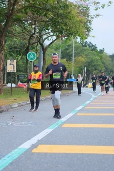 Runner Photo 5666269