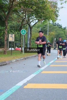 Runner Photo 5666308