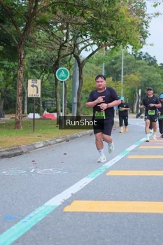 Runner Photo 5666311