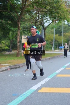 Runner Photo 5666312