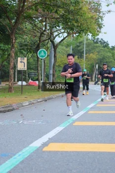 Runner Photo 5666313