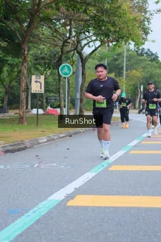 Runner Photo 5666316