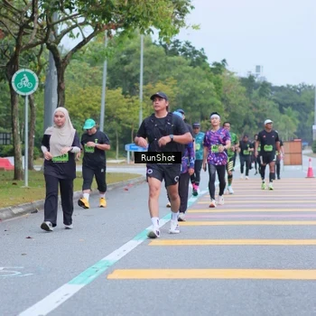 Runner Photo 5666336