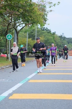Runner Photo 5666365