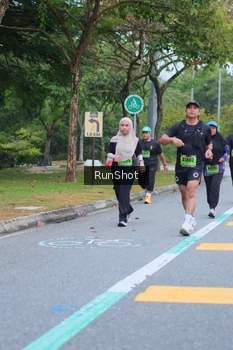 Runner Photo 5666372