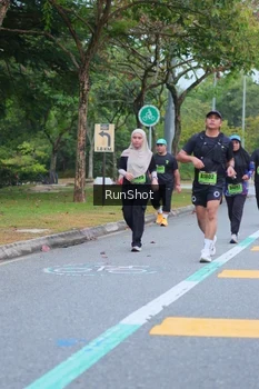 Runner Photo 5666392
