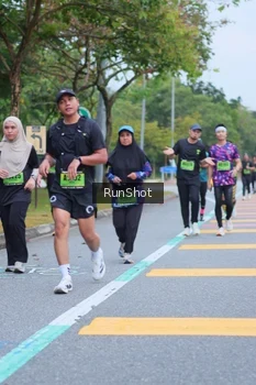 Runner Photo 5666393