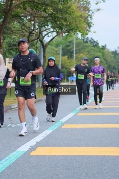Runner Photo 5666397
