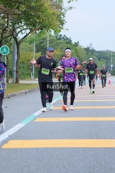 Runner Photo 5666416