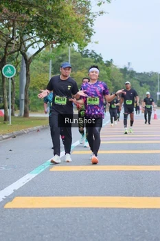 Runner Photo 5666421