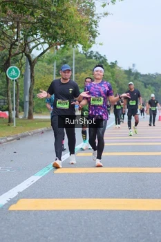 Runner Photo 5666425