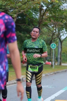 Runner Photo 5666431