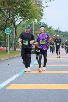 Runner Photo 5666435