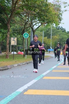 Runner Photo 5666464