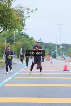 Runner Photo 5666465