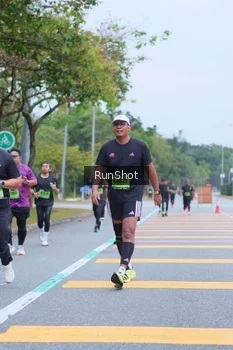 Runner Photo 5666468