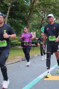 Runner Photo 5666496
