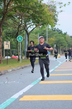 Runner Photo 5666507