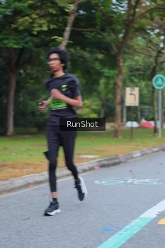 Runner Photo 5666532