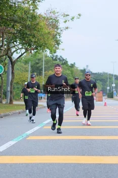 Runner Photo 5666553