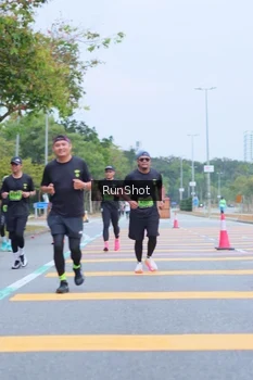 Runner Photo 5666557